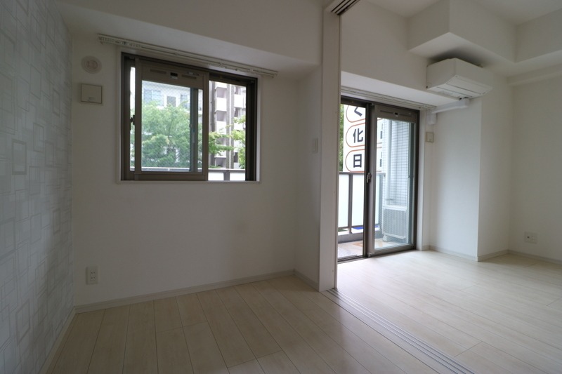 こちら寝室にいかがでしょうか。