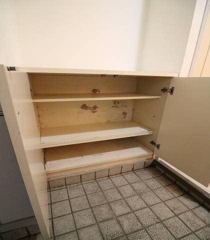 玄関収納もございます。