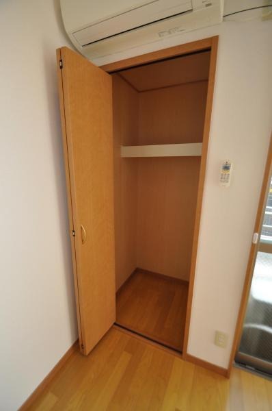 収納たっぷりでいいですね。