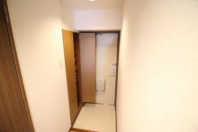 玄関はこのようになっています。