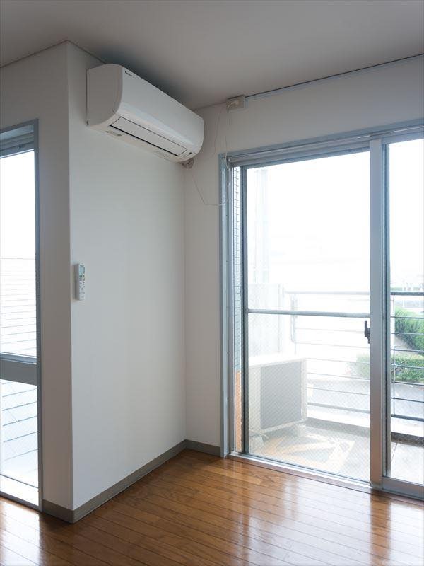 エアコン完備で年中快適に過ごせます