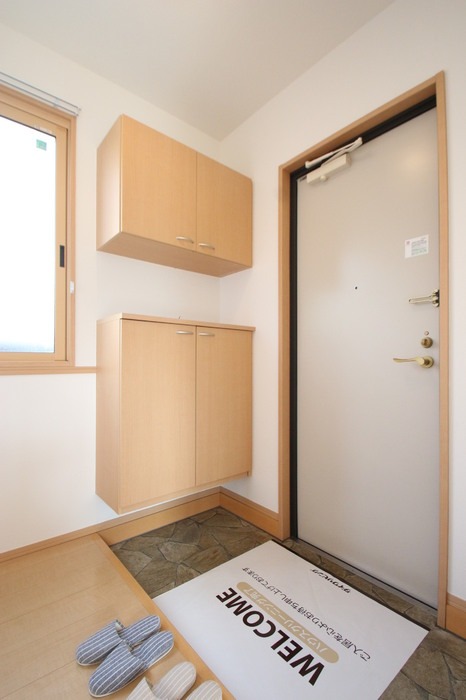 玄関はこんな感じです