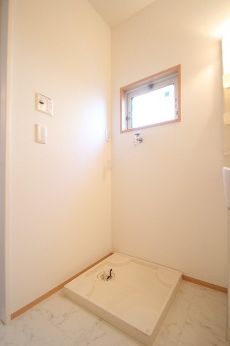 もちろん室内洗濯機置き場付きです