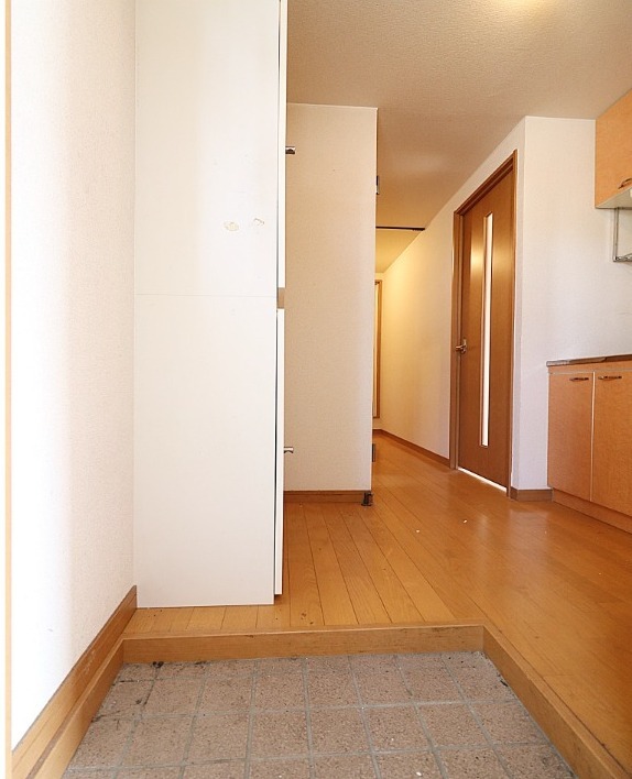玄関からはこのようになっています。