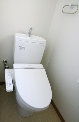 温水洗浄付きトイレ