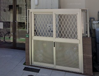 敷地内にゴミ置き場もございます