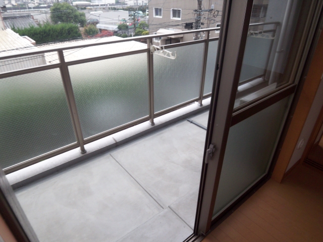 広いバルコニーでガーデニングも楽しめます