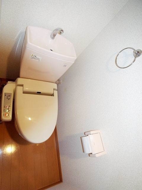 嬉しい温水洗浄便座機能付き