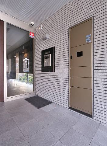 宅配ボックスあります