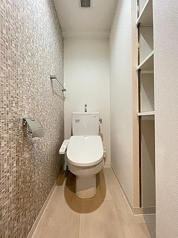 温水洗浄便座付きです