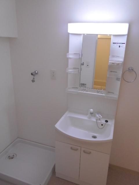 お出かけ前の身支度はこちらでバッチリですね