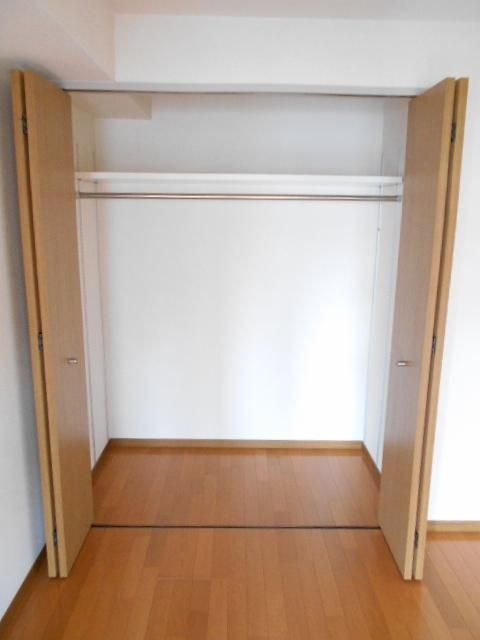 大容量の収納でお洋服がたくさん入ります