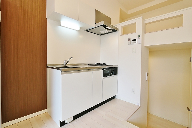 収納もあるキッチンです