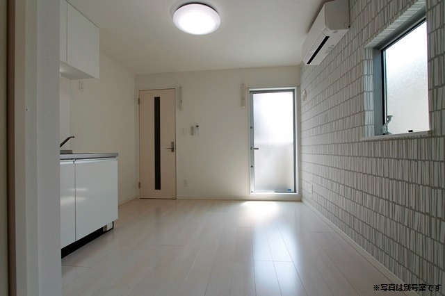 家具の配置がしやすいリビングですね