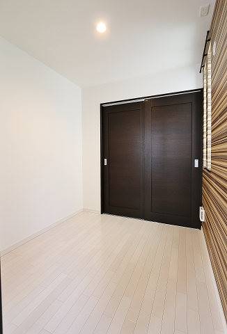 寝室にピッタリの洋室です