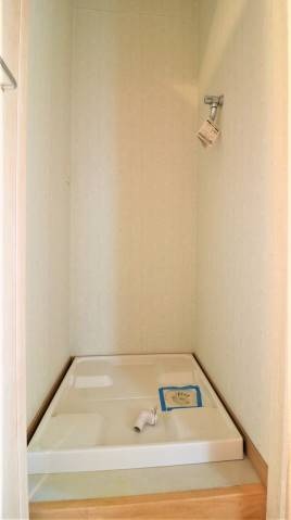 洗濯機は室内に置くことができます。