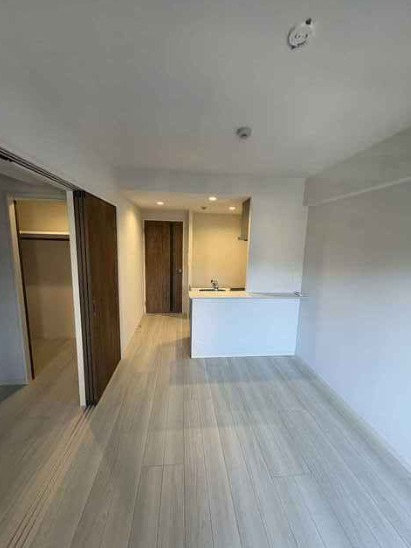 家具の配置がしやすいリビングですね