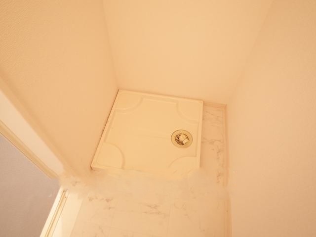 洗濯機は室内に置くことができます。