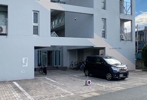 敷地内駐車場があります。