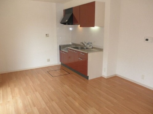 家具の配置に困らないリビングですね