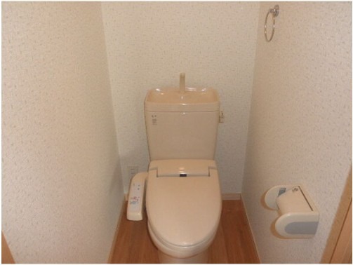 温水洗浄便座付きです