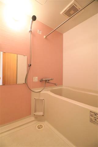 オシャレな浴室です。