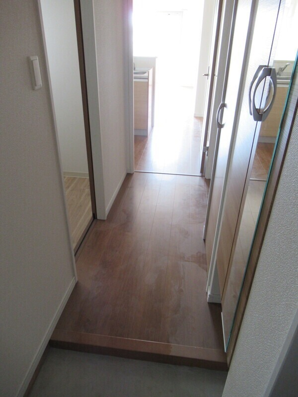 玄関も十分な広さです