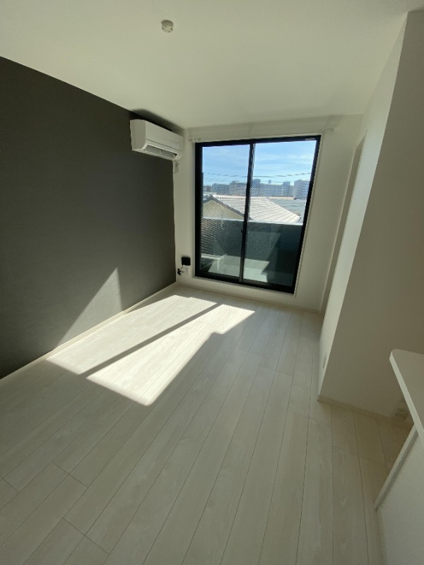 エアコン完備で年中快適に過ごせます