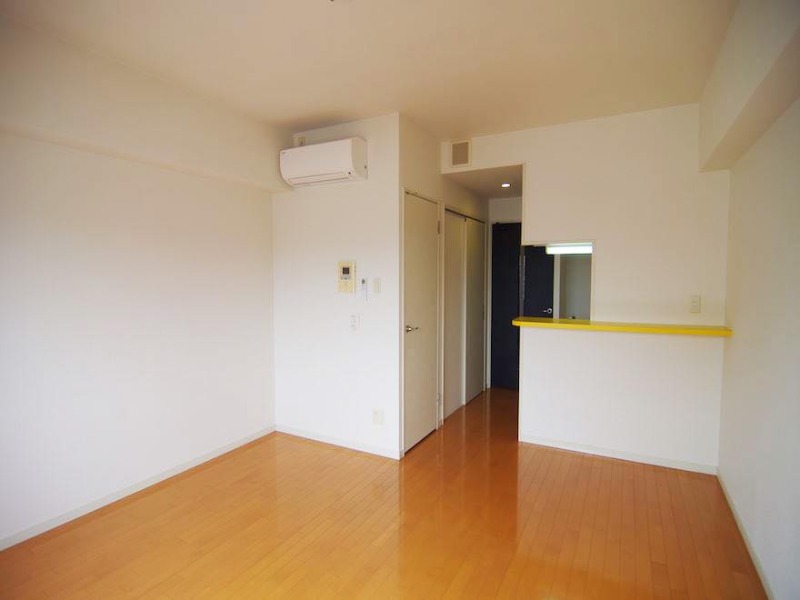 12.6帖の広々リビングです