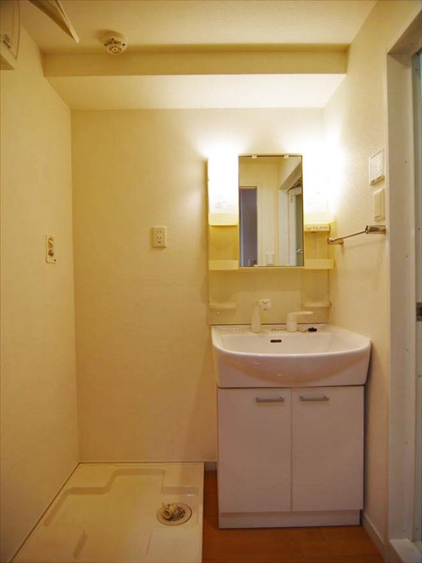 お出かけ前の身支度はこちらでバッチリです