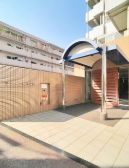 エントランスも綺麗にされていますね