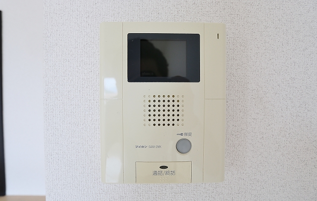 ＴＶモニターホン付きで安心です