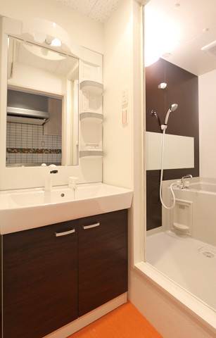 嬉しい独立洗面台完備