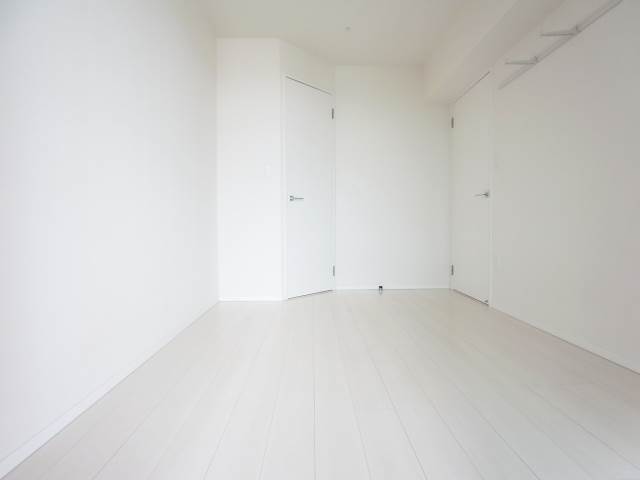 こちらは寝室にいかがでしょうか