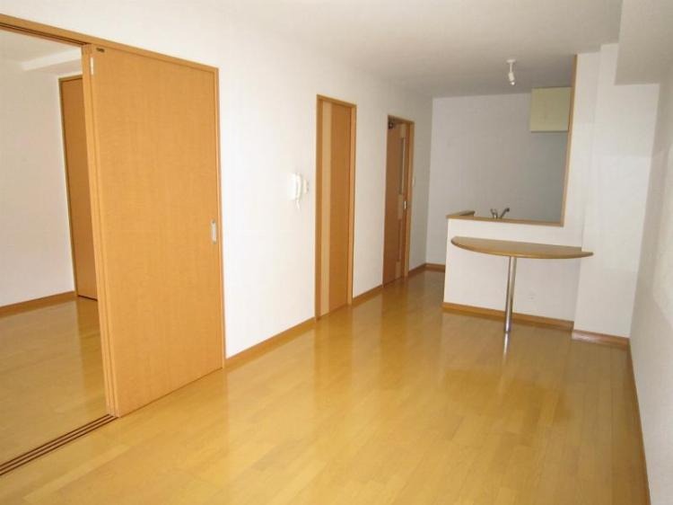 家具の配置がしやすいお部屋です