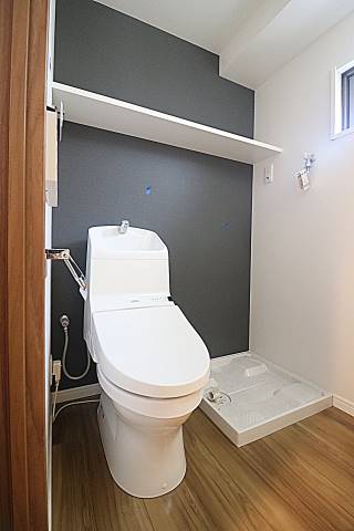 ウオシュレット付きです