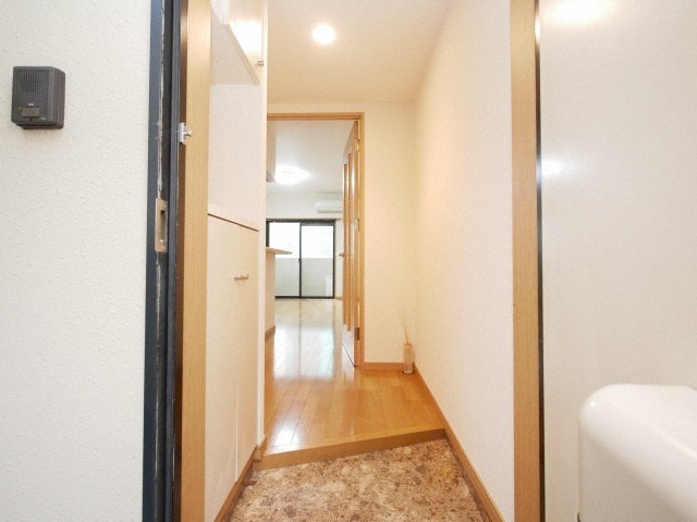 玄関からはこんな感じです