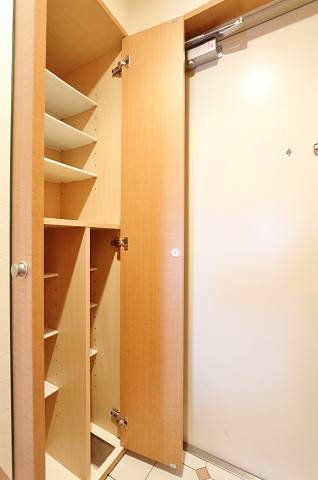 シューズボックスもたっぷり収納できます