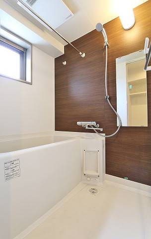 写真は同型物件です