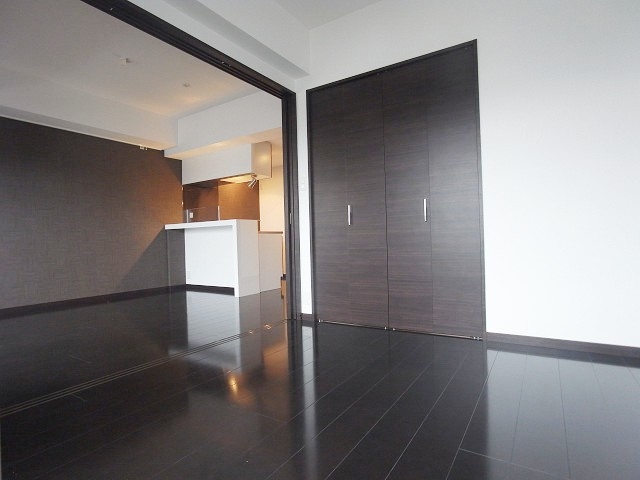 いろんな用途で使え便利なお部屋となっています