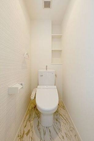 清潔感のあるトイレですね。