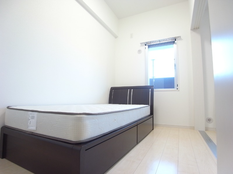 寝室にいかがでしょうか。