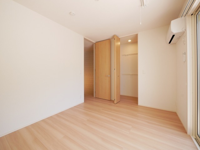 エアコン完備で年中快適に過ごせます