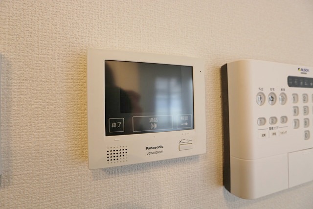 安心のモニターフォン付きです