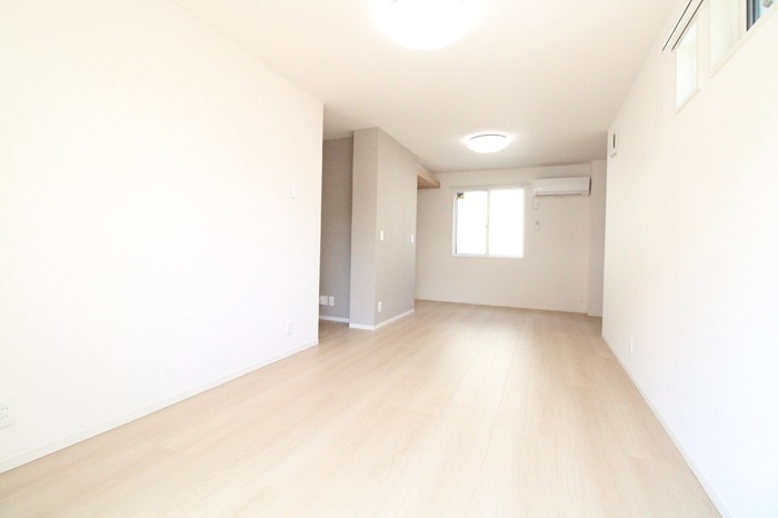 広々リビングでゆったりくつろげます