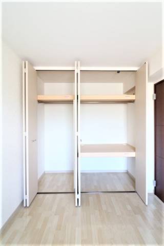 衣類等はこちらまで