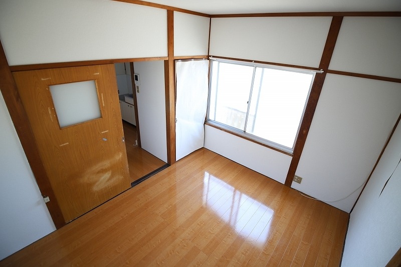 こちらは寝室にいかがでしょうか