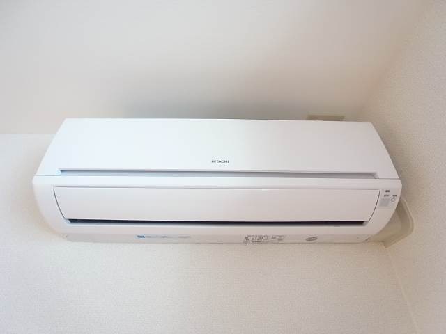 嬉しいエアコン付き。