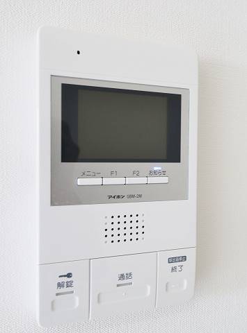 モニター付きオートロックで安心ですね