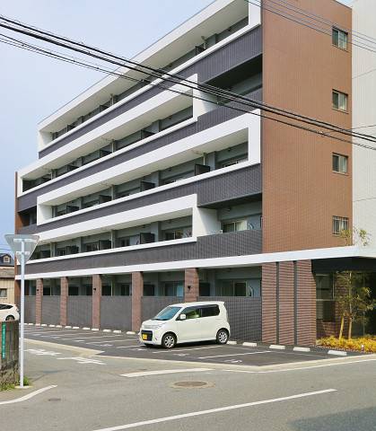 敷地内に駐車場ございます